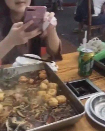 岳池相亲吃瓜,吃瓜群众围观揭秘！