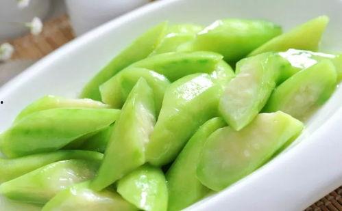 春吃芽儿和夏吃瓜