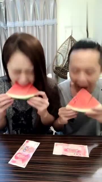 吃瓜夫妻视频,揭秘娱乐圈背后的甜蜜与争议